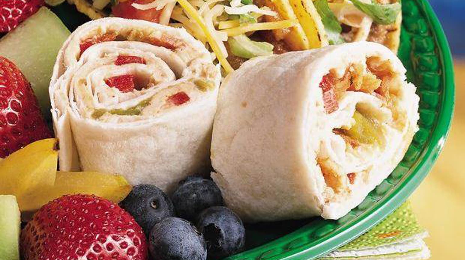 Wraps mit Speck und grünen Chilis